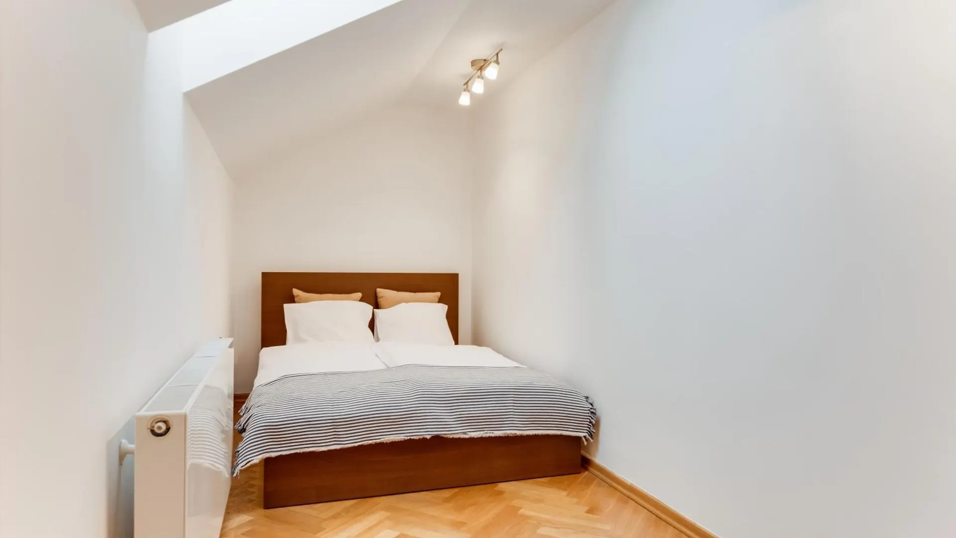 Residence Bilkova Prag 0*,